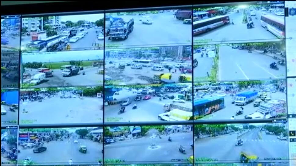 અમદાવાદની ત્રીજી આંખ સક્રિય બની : શહેરભરમાં લગાવાયેલા 4000 કેમેરા રાખશે વોચ અમદાવાદની ત્રીજી આંખ સક્રિય બની : શહેરભરમાં લગાવાયેલા 4000 કેમેરા રાખશે વોચ