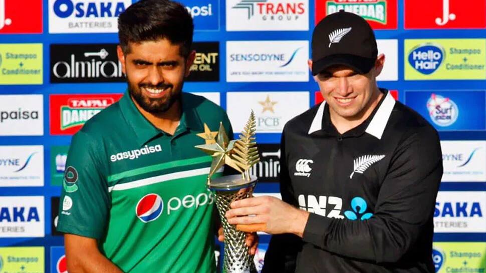 Pakistan માં હાઇ વોલ્ટેજ ડ્રામા, કીવી ટીમને બતાવ્યો ઠેંગો, મેચ શરૂ થતાં પહેલાં જ ટૂર રદ Pakistan માં હાઇ વોલ્ટેજ ડ્રામા, કીવી ટીમને બતાવ્યો ઠેંગો, મેચ શરૂ થતાં પહેલાં જ ટૂર રદ