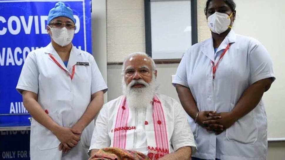 GUJARAT CORONA UPDATE: નવા 25 કેસ, 20 રિકવર થયા, ઐતિહાસિક 18 લાખથી વધારે ડોઝ અપાયા GUJARAT CORONA UPDATE: નવા 25 કેસ, 20 રિકવર થયા, ઐતિહાસિક 18 લાખથી વધારે ડોઝ અપાયા