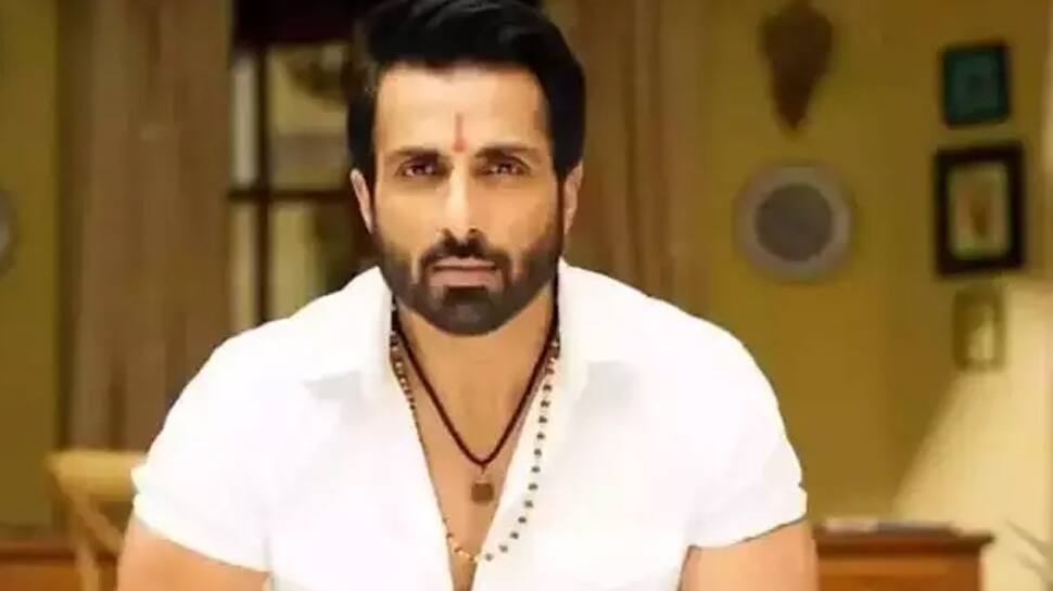 Sonu Sood ની વધી મુશ્કેલી, IT વિભાગે કર્યો 20 કરોડની ટેક્સ ચોરી અને બનાવટી વ્યવહારનો દાવો Sonu Sood ની વધી મુશ્કેલી, IT વિભાગે કર્યો 20 કરોડની ટેક્સ ચોરી અને બનાવટી વ્યવહારનો દાવો