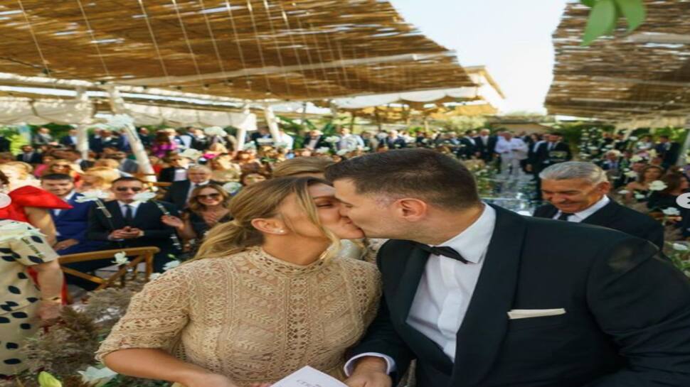 Tennis Star Simona Halep એ શરૂ કરી નવી લાઈફ, 12 વર્ષ મોટા બોયફ્રેન્ડ સાથે કર્યા લગ્ન Tennis Star Simona Halep એ શરૂ કરી નવી લાઈફ, 12 વર્ષ મોટા બોયફ્રેન્ડ સાથે કર્યા લગ્ન