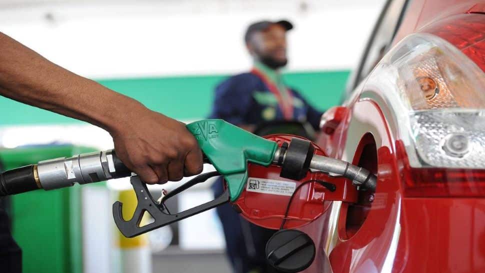 Petrol ના વધતા જતા ભાવને લઇને મોટા સમાચાર! સરકારે કહ્યું ક્યારે અને કેવી રીતે સસ્તુ થશે પેટ્રોલ Petrol ના વધતા જતા ભાવને લઇને મોટા સમાચાર! સરકારે કહ્યું ક્યારે અને કેવી રીતે સસ્તુ થશે પેટ્રોલ
