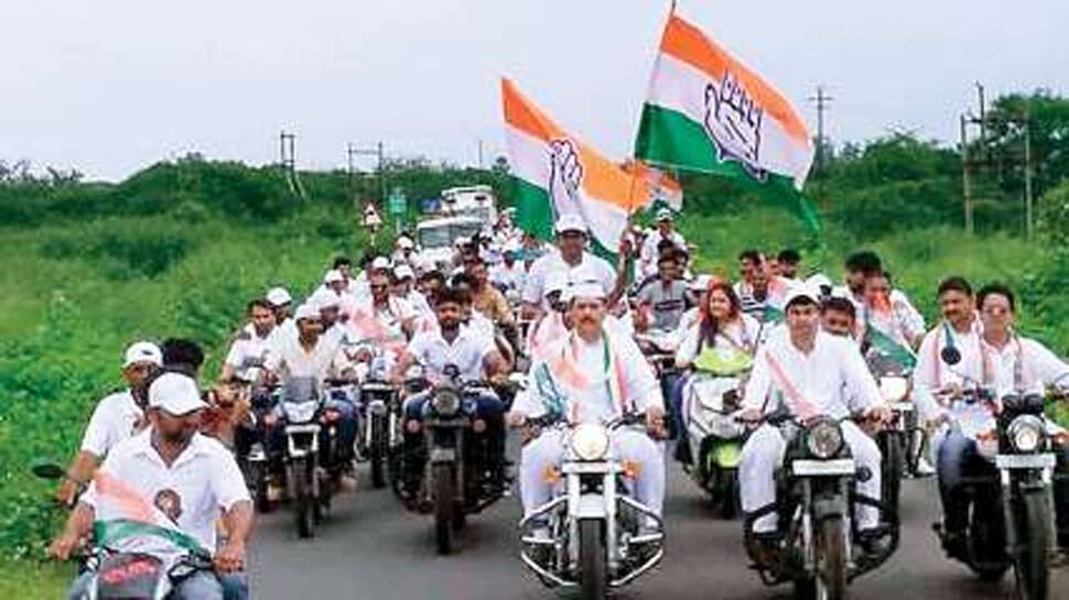 2022ની ચૂંટણીમાં ગુજરાતમાં કોંગ્રેસને જૂના જોગીઓ જ ડૂબાડશે, હાઈકમાન્ડે કરાવેલા સર્વેમાં થયો ચોંકાવનારો ખુલાસો 2022ની ચૂંટણીમાં ગુજરાતમાં કોંગ્રેસને જૂના જોગીઓ જ ડૂબાડશે, હાઈકમાન્ડે કરાવેલા સર્વેમાં થયો ચોંકાવનારો ખુલાસો