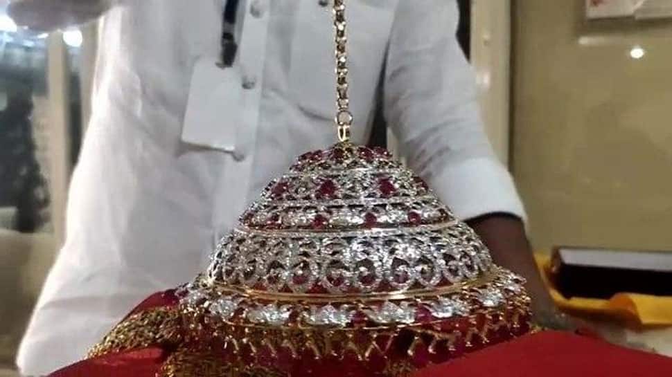 ભગવાનના ધામમાં છેતરપીંડી, અંબાજીમાં ભક્તોએ ચઢાવેલી 90 ટકા ચાંદી નકલી નીકળી ભગવાનના ધામમાં છેતરપીંડી, અંબાજીમાં ભક્તોએ ચઢાવેલી 90 ટકા ચાંદી નકલી નીકળી