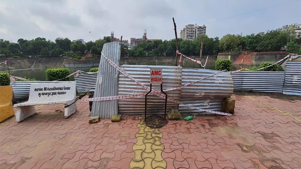 અમદાવાદના વસ્ત્રાપુર તળાવ પર જતા પહેલા સાવધાન, આ ભાગમાં તમારી સાથે બની શકે છે કોઈ મોટી દુર્ઘટના અમદાવાદના વસ્ત્રાપુર તળાવ પર જતા પહેલા સાવધાન, આ ભાગમાં તમારી સાથે બની શકે છે કોઈ મોટી દુર્ઘટના