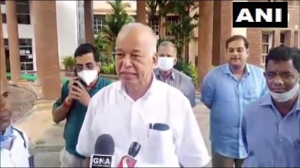 ગોવાના પૂર્વ CM ફલેરિયોનું કોંગ્રેસમાંથી રાજીનામુ, કહ્યું- પાર્ટીનું કોઈ ભવિષ્ય નથી ગોવાના પૂર્વ CM ફલેરિયોનું કોંગ્રેસમાંથી રાજીનામુ, કહ્યું- પાર્ટીનું કોઈ ભવિષ્ય નથી