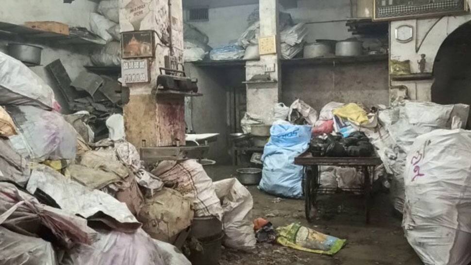 GUJARAT પર હૂમલાની ફિરાકમાં છે આતંકવાદીઓ? ગરીબ નવાઝ ભંગારના ડેલામાં ભયાનક રોકેટ બ્લાસ્ટ GUJARAT પર હૂમલાની ફિરાકમાં છે આતંકવાદીઓ? ગરીબ નવાઝ ભંગારના ડેલામાં ભયાનક રોકેટ બ્લાસ્ટ