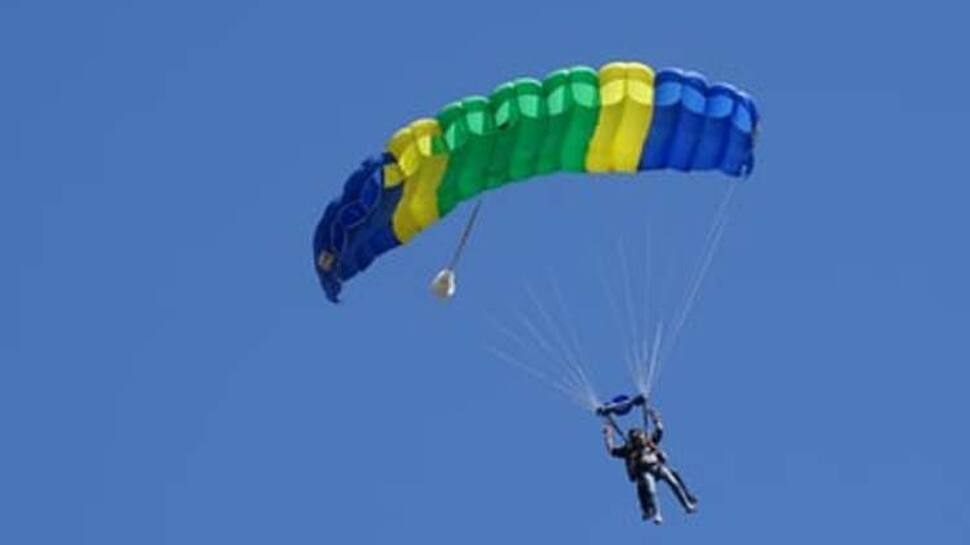 Parachute: પેરાશૂટની શોધ ક્યારે અને કોણે કરી? કેમ કરવી પડી પેરાશૂટની શોધ? જાણો રસપ્રદ કહાની Parachute: પેરાશૂટની શોધ ક્યારે અને કોણે કરી? કેમ કરવી પડી પેરાશૂટની શોધ? જાણો રસપ્રદ કહાની
