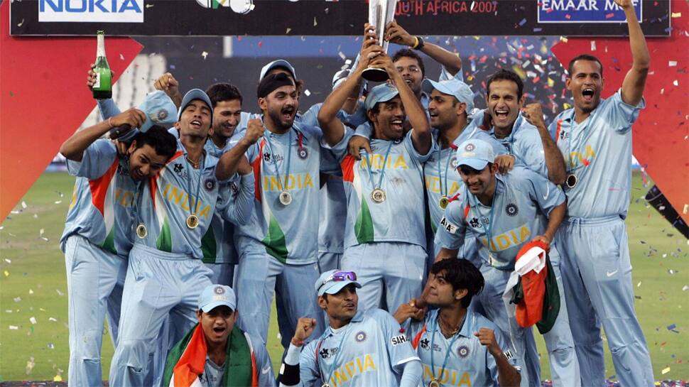 T20 વર્લ્ડ કપમાં ભારત તરફથી જેમને રમવાની તક મળી તે ખેલાડીઓમાંથી કોણ છે તમારું ફેવરીટ? T20 વર્લ્ડ કપમાં ભારત તરફથી જેમને રમવાની તક મળી તે ખેલાડીઓમાંથી કોણ છે તમારું ફેવરીટ?