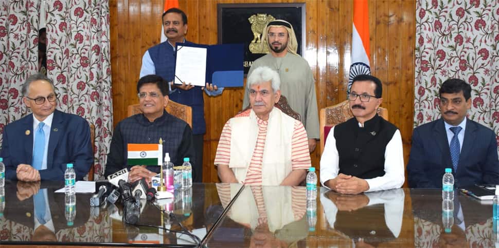 J&K: આતંકીઓના મોઢા પર તમાચો! કાશ્મીરના વિકાસ માટે આ દેશે ભારત સાથે કરી મોટી ડીલ J&K: આતંકીઓના મોઢા પર તમાચો! કાશ્મીરના વિકાસ માટે આ દેશે ભારત સાથે કરી મોટી ડીલ