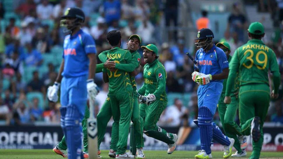 T20 World Cup 2021: ભારત-પાકિસ્તાન મેચ પહેલા મોટો ખતરો! ઘાતક ફોર્મમાં છે ટીમ ઈન્ડિયાના 'દુશ્મન' T20 World Cup 2021: ભારત-પાકિસ્તાન મેચ પહેલા મોટો ખતરો! ઘાતક ફોર્મમાં છે ટીમ ઈન્ડિયાના 'દુશ્મન'