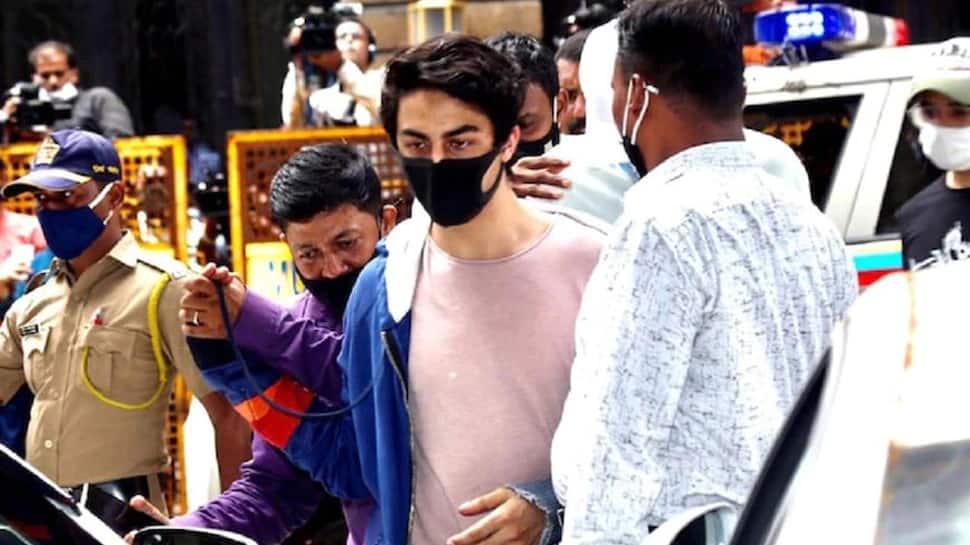 Aryan Khan Drug Case: શાહરૂખ ખાનના પુત્રને ન મળી રાહત, કોર્ટે આર્યન ખાનની જામીન અરજી ફગાવી Aryan Khan Drug Case: શાહરૂખ ખાનના પુત્રને ન મળી રાહત, કોર્ટે આર્યન ખાનની જામીન અરજી ફગાવી