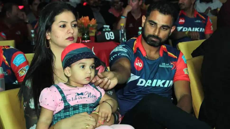 Mohammed Shami ની પત્નીએ પુત્રીનો એવો Video પોસ્ટ કર્યો...લોકો ભડકી ગયા, કહ્યું- 'દીકરીને બેશર્મ બનાવી દેશે' Mohammed Shami ની પત્નીએ પુત્રીનો એવો Video પોસ્ટ કર્યો...લોકો ભડકી ગયા, કહ્યું- 'દીકરીને બેશર્મ બનાવી દેશે'