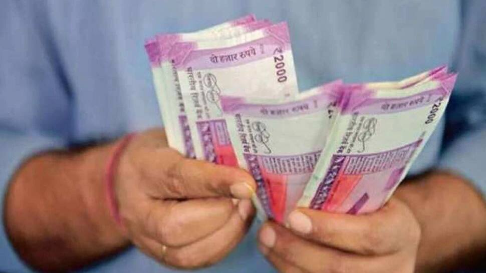 DA Increase: કેન્દ્રીય કર્મચારીઓને સરકારે આપી દિવાળી ભેટ, મોંઘવારી ભથ્થામાં 3 ટકાનો વધારો DA Increase: કેન્દ્રીય કર્મચારીઓને સરકારે આપી દિવાળી ભેટ, મોંઘવારી ભથ્થામાં 3 ટકાનો વધારો