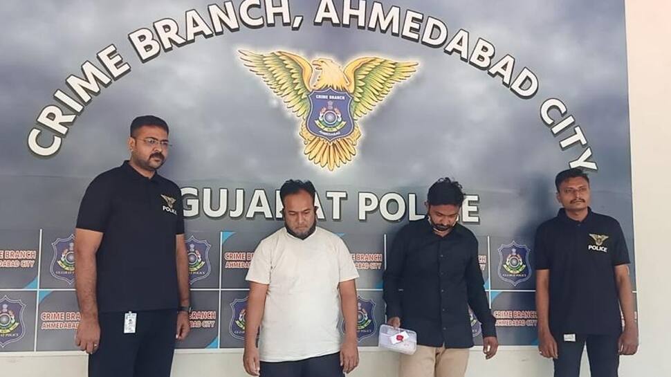 Ahmedabad: ડ્રગ્સની હેરાફેરી માટે હવે નવો કિમિયો, આ રીતે ડ્રગ્સ ઘૂસાડી રહ્યા છે પેડલરો Ahmedabad: ડ્રગ્સની હેરાફેરી માટે હવે નવો કિમિયો, આ રીતે ડ્રગ્સ ઘૂસાડી રહ્યા છે પેડલરો