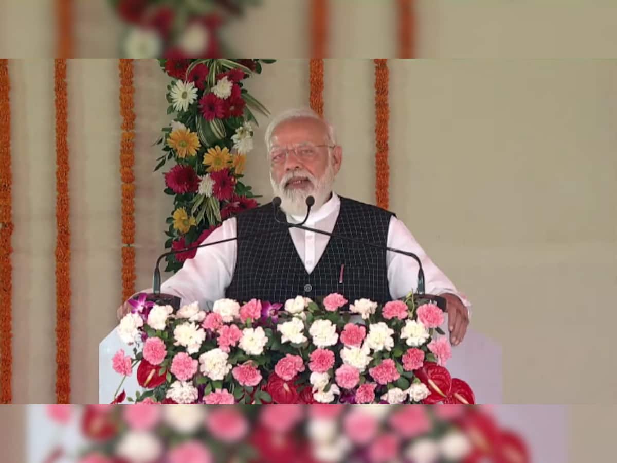 PM Modi Purvanchal Visit: પીએમ મોદીએ વારાણસીથી સૌથી મોટી સ્વાસ્થ્ય યોજનાની કરી શરૂઆત, જાણો શું છે ખાસ