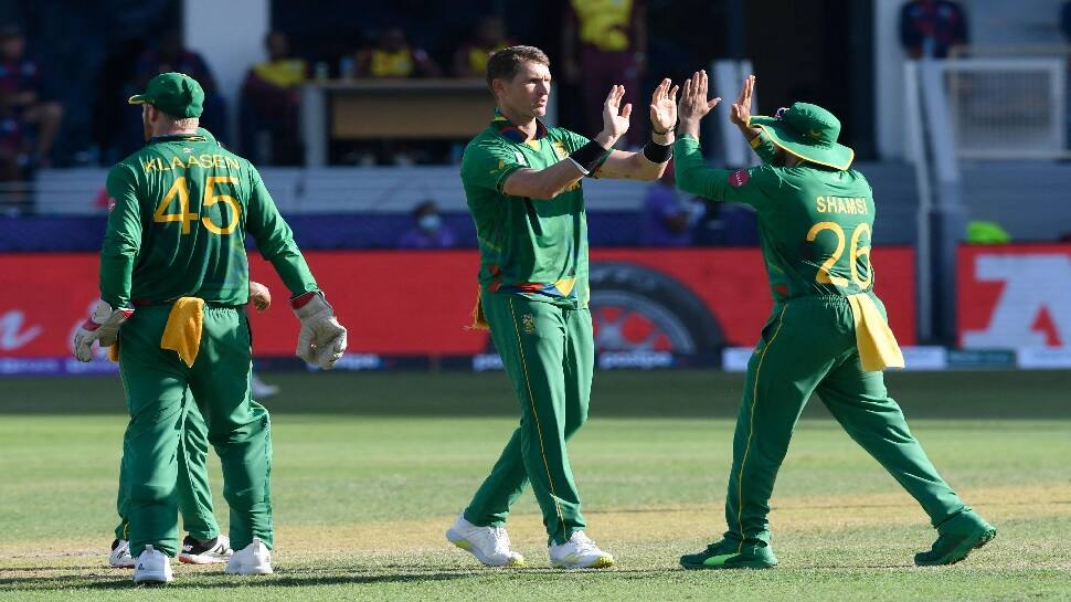 SA vs WI: ડિફેન્ડિંગ ચેમ્પિયન વિન્ડિઝનો સતત બીજો પરાજય, આફ્રિકાને મળી શાનદાર જીત SA vs WI: ડિફેન્ડિંગ ચેમ્પિયન વિન્ડિઝનો સતત બીજો પરાજય, આફ્રિકાને મળી શાનદાર જીત