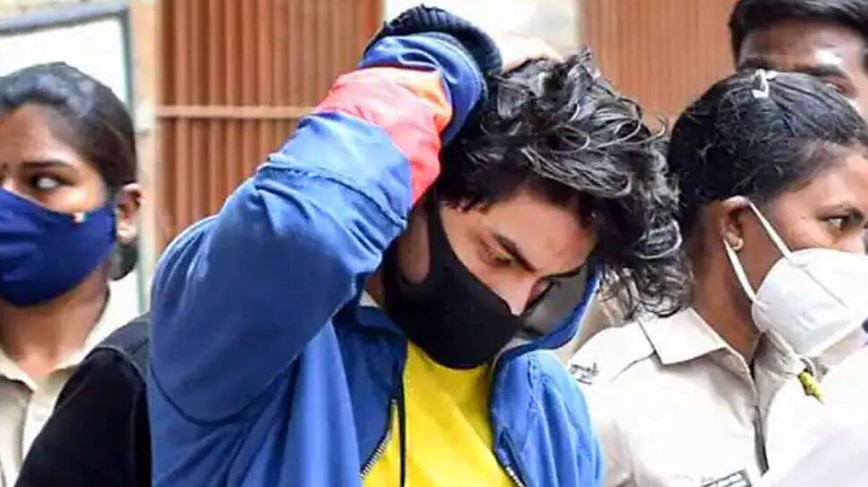 Aryan Khan ને મળી મોટી રાહત, જામીન મળતાં 25 દિવસ બાદ જેલમાંથી આવશે બહાર Aryan Khan ને મળી મોટી રાહત, જામીન મળતાં 25 દિવસ બાદ જેલમાંથી આવશે બહાર
