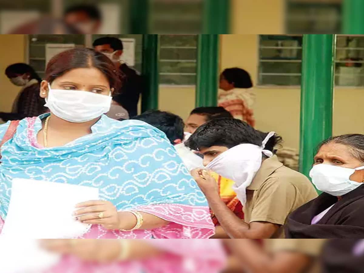 ગુજરાતમાં બેવડી ઋતુથી રોગચાળો વકર્યો, દર બીજા ઘરમાં બીમારીના ખાટલા  
