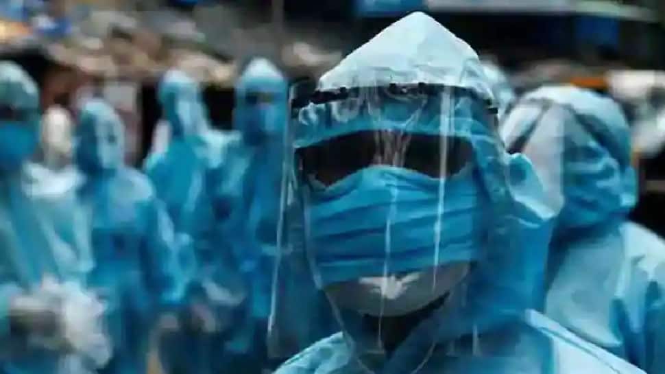 Omicron Variant થી દુનિયાભરમાં ફરી આવશે આફત? આફ્રિકામાં થઈ શકે છે કોરોના વિસ્ફોટ; WHO ની ચેતવણી Omicron Variant થી દુનિયાભરમાં ફરી આવશે આફત? આફ્રિકામાં થઈ શકે છે કોરોના વિસ્ફોટ; WHO ની ચેતવણી
