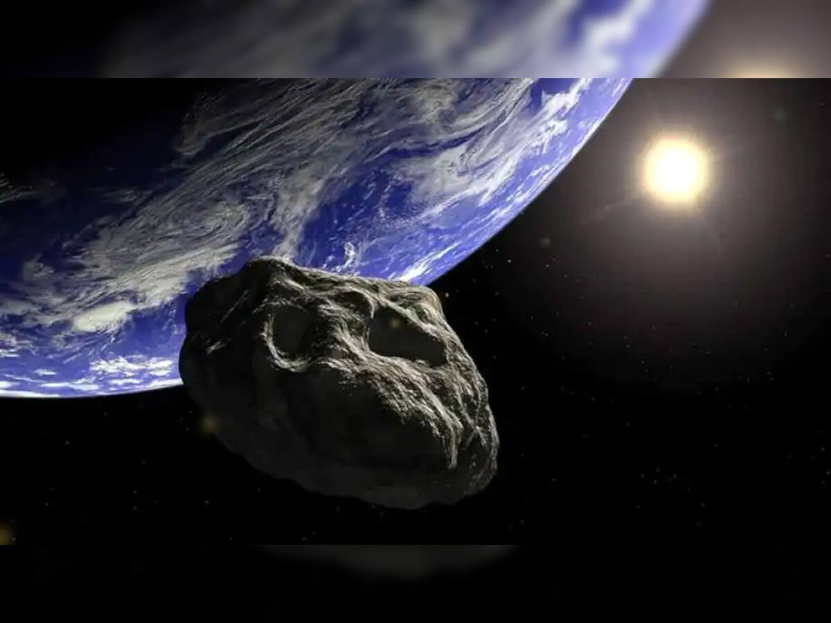 Asteroid: આકાશમાંથી આવી રહી છે એફિલ ટાવર જેટલી મોટી આફત, શું દુનિયામાં તબાહી મચી જશે?