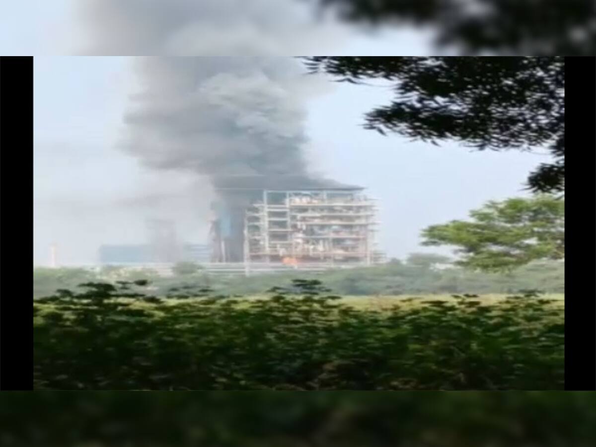 પંચમહાલની GFL કંપનીમાં ભયાનક વિસ્ફોટ, એક કિમીના વિસ્તારમાં ધુમાડો ફેલાયો