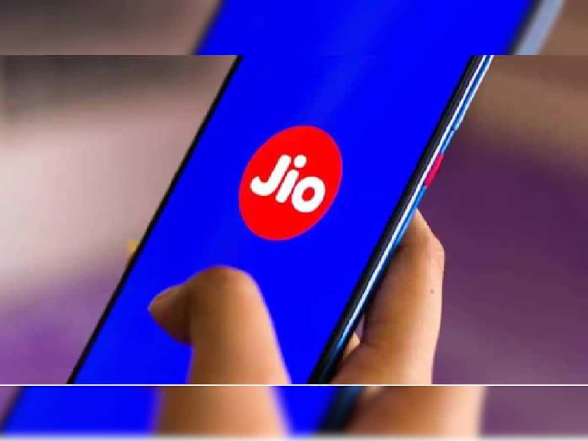 1000GB થી વધુ ડેટા અને ફ્રી કોલિંગની મજા, Reliance Jio ના એક વર્ષ ચાલનારા દમદાર પ્લાન