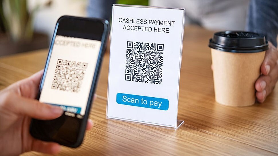 કઈ વેબસાઈટ QR કોડ લઈ રહી છે તેની નોંધ કરો