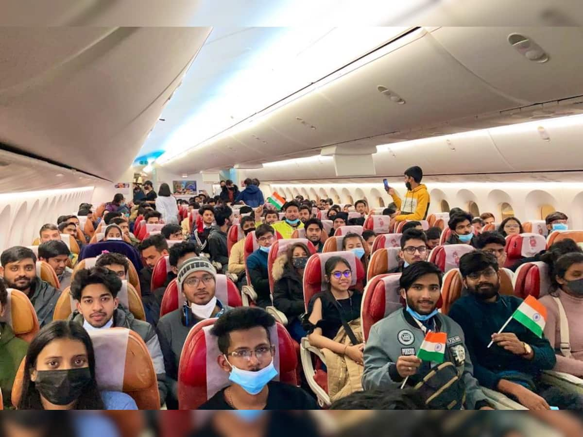 Air India Evacuation Flight: યુક્રેનથી ત્રીજી ફ્લાઇટ દિલ્હી પહોંચી, 240 ભારતીય નાગરિકો વતન પરત ફર્યા