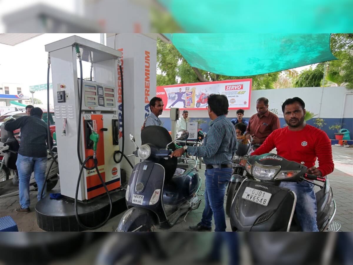 Petrol Price Today: હાય રે મોંઘવારી...પેટ્રોલ-ડીઝલના ભાવમાં ફરીથી આગ ઝરતો વધારો, જાણો નવા રેટ