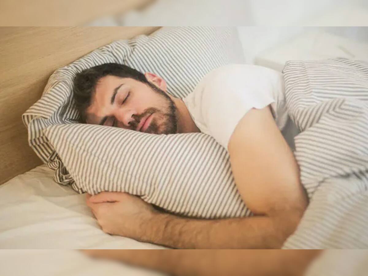 જરૂરતથી વધુ ઊંઘ પણ બની શકે છે ખતરનાક છે! જાણો થઈ શકે છે આ ગંભીર બીમારીઓ