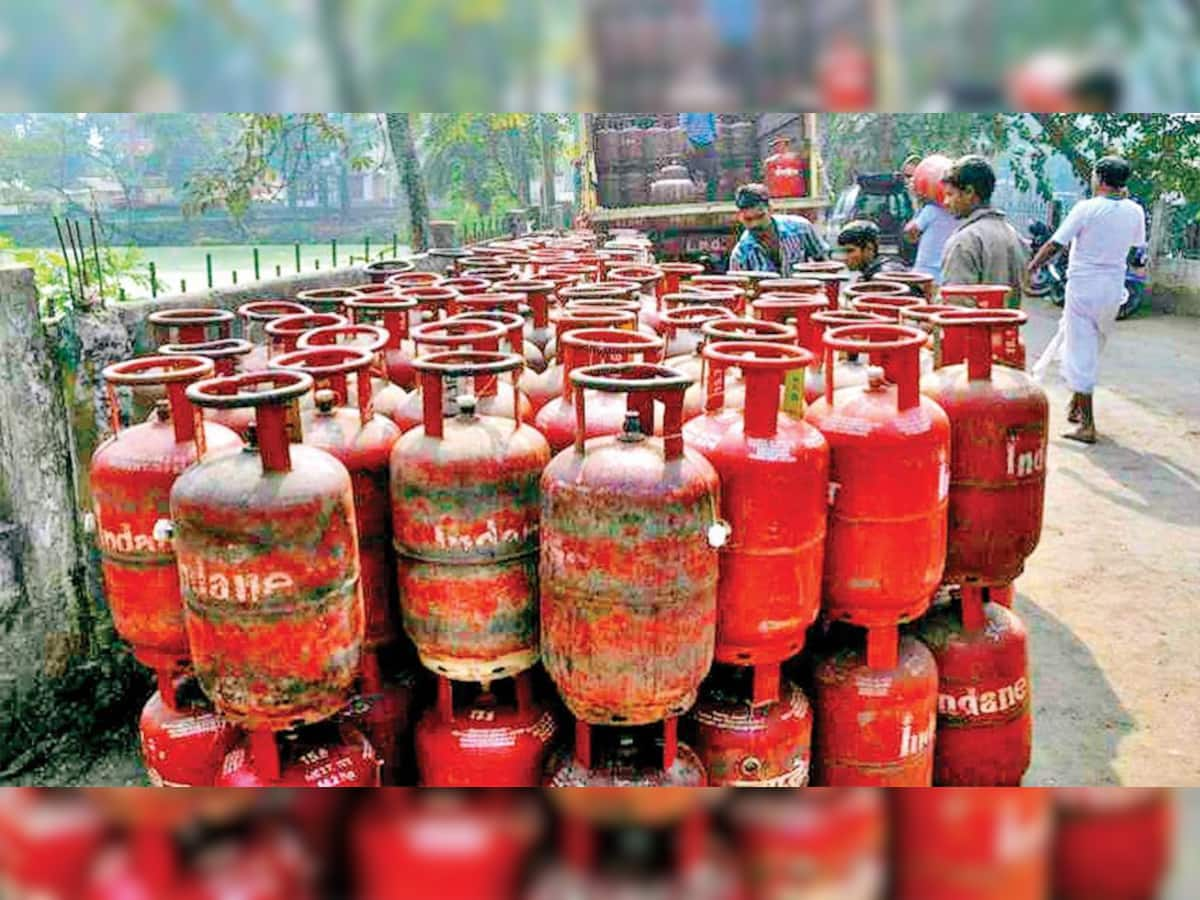 LPG Price Hike: મોંઘવારીની વધુ એક થપાટ, રાંધણ ગેસ સિલિન્ડરના ફરી વધ્યા ભાવ, જાણો લેટેસ્ટ કિંમત