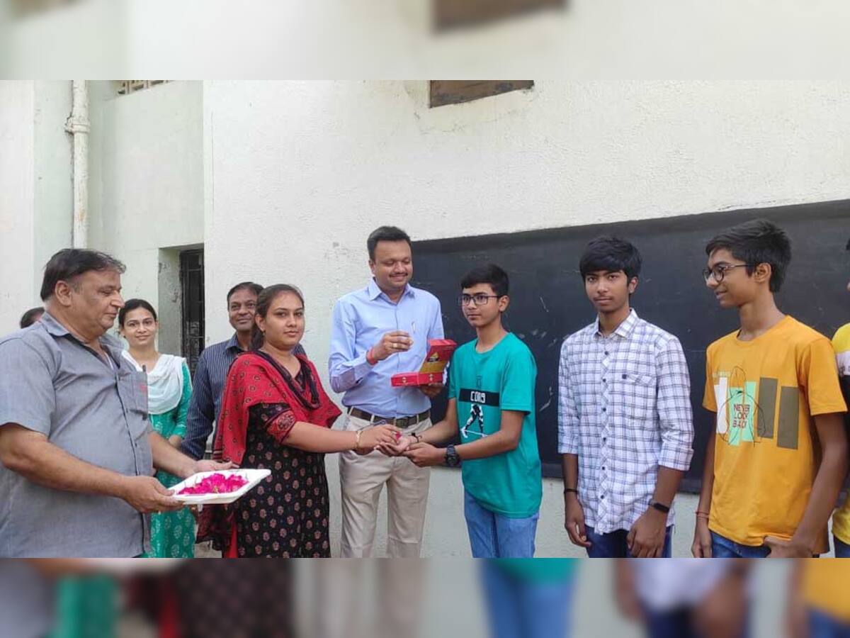 GSEB Gujarat Board 10 Result 2022: ધોરણ 10નું 65.18 ટકા પરિણામ જાહેર, સુરતમાં સૌથી વધુ 75.61, જ્યારે પાટણમાં 54.27 સાથે સૌથી ઓછું રિઝલ્ટ