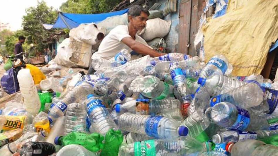 Single Use Plastic Ban 1 જુલાઈથી પ્લાસ્ટિકની આ વસ્તુનો નહીં કરી શકો