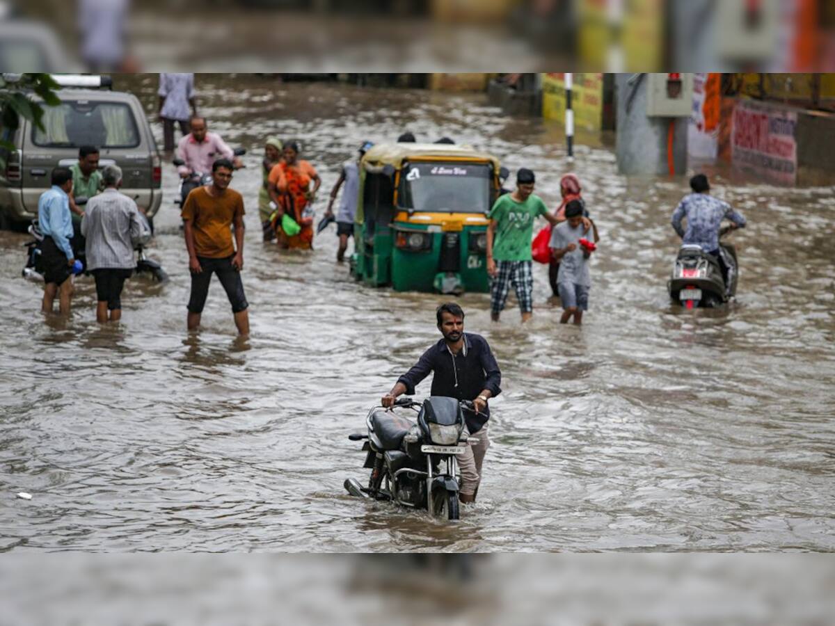 Weather Update: દેશના આ રાજ્યોમાં મેઘ તાંડવ, ગુજરાત સહિત અહીં હવામાન વિભાગે જાહેર કર્યું રેડ એલર્ટ