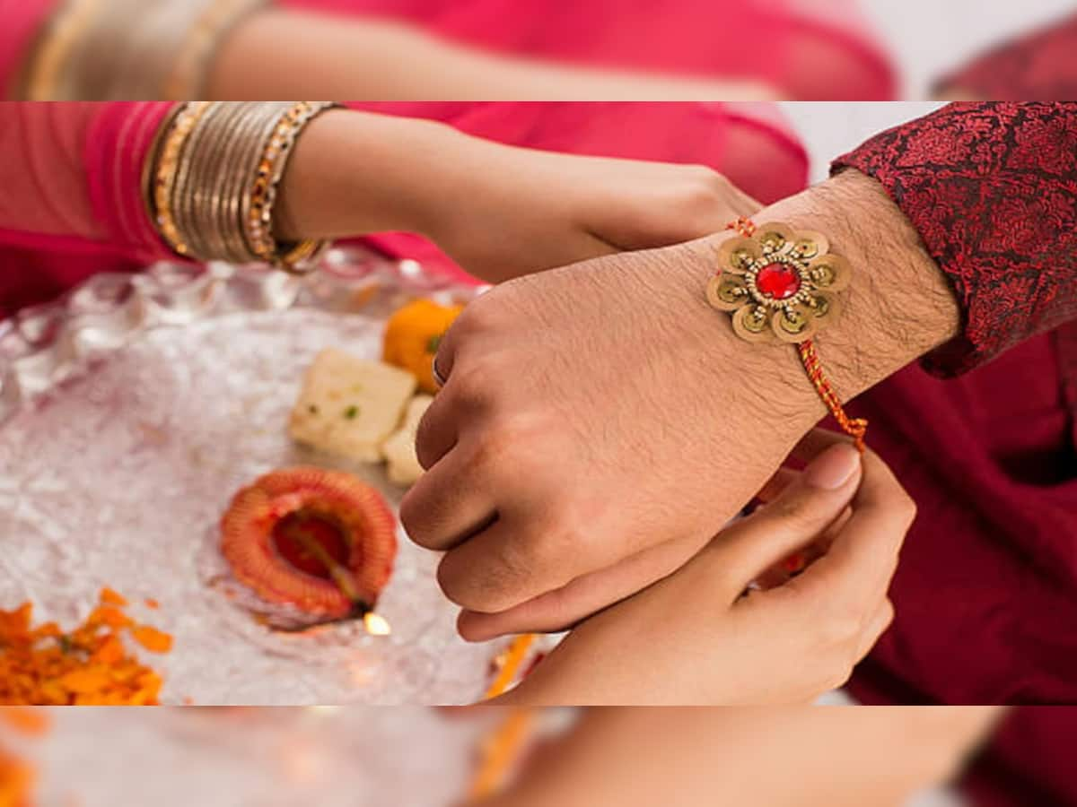 Raksha Bandhan 2022: રક્ષાબંધન પર 200 વર્ષ બાદ બની રહ્યો છે આ દુર્લભ સંયોગ, જાણો ક્યારે બાંધવી ભાઈને રાખડી