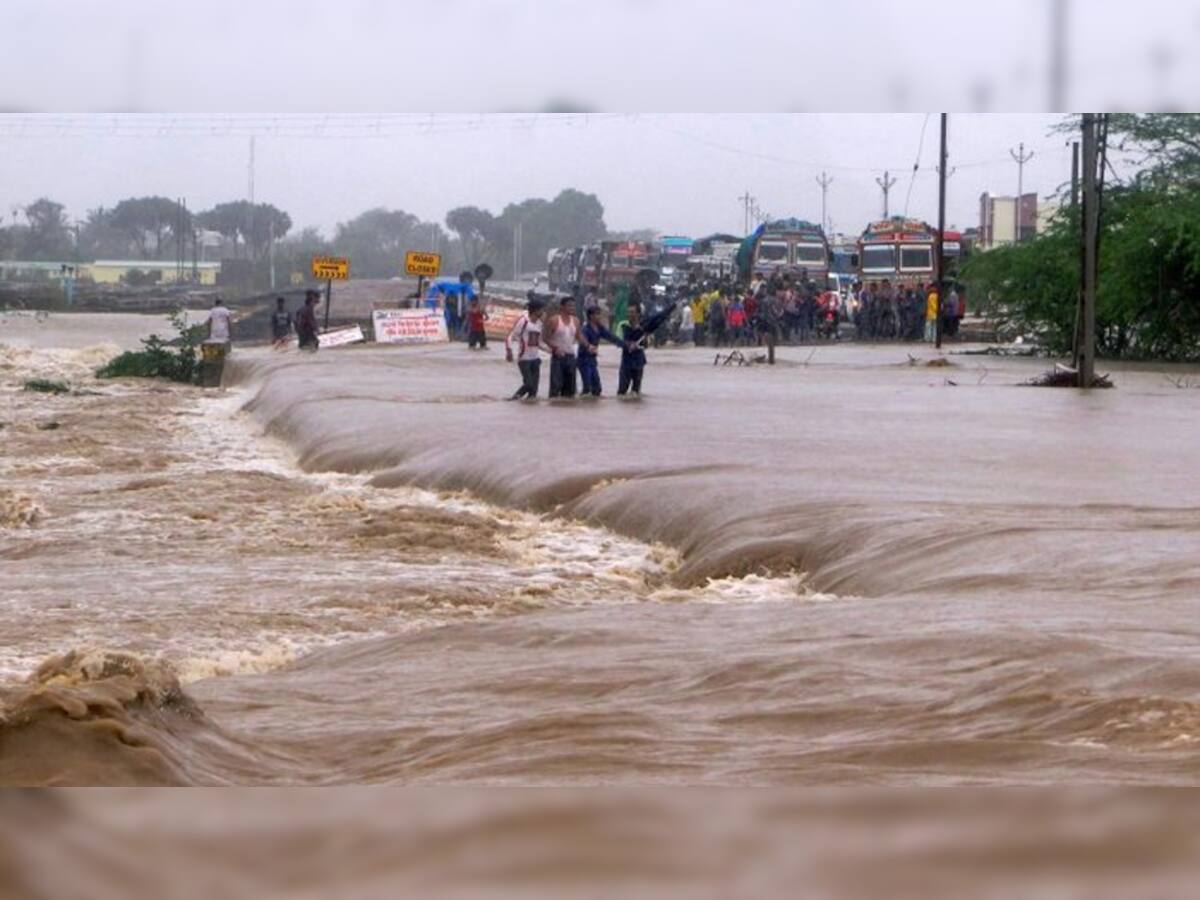 ગુજરાતમાં આગામી 3 દિવસ આ વિસ્તારોમાં તોફાન મચાવશે મેઘરાજા, વરસાદ અંગે મોટી આગાહી