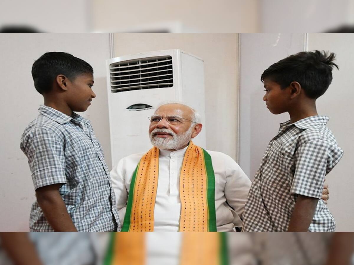 Gujarat Election 2022: પ્રધાનમંત્રી મોદીએ નેત્રંગમાં બે આદિવાસી બાળકો સાથે કરી મુલાકાત, જાણો કોણ છે જય અને અવિ