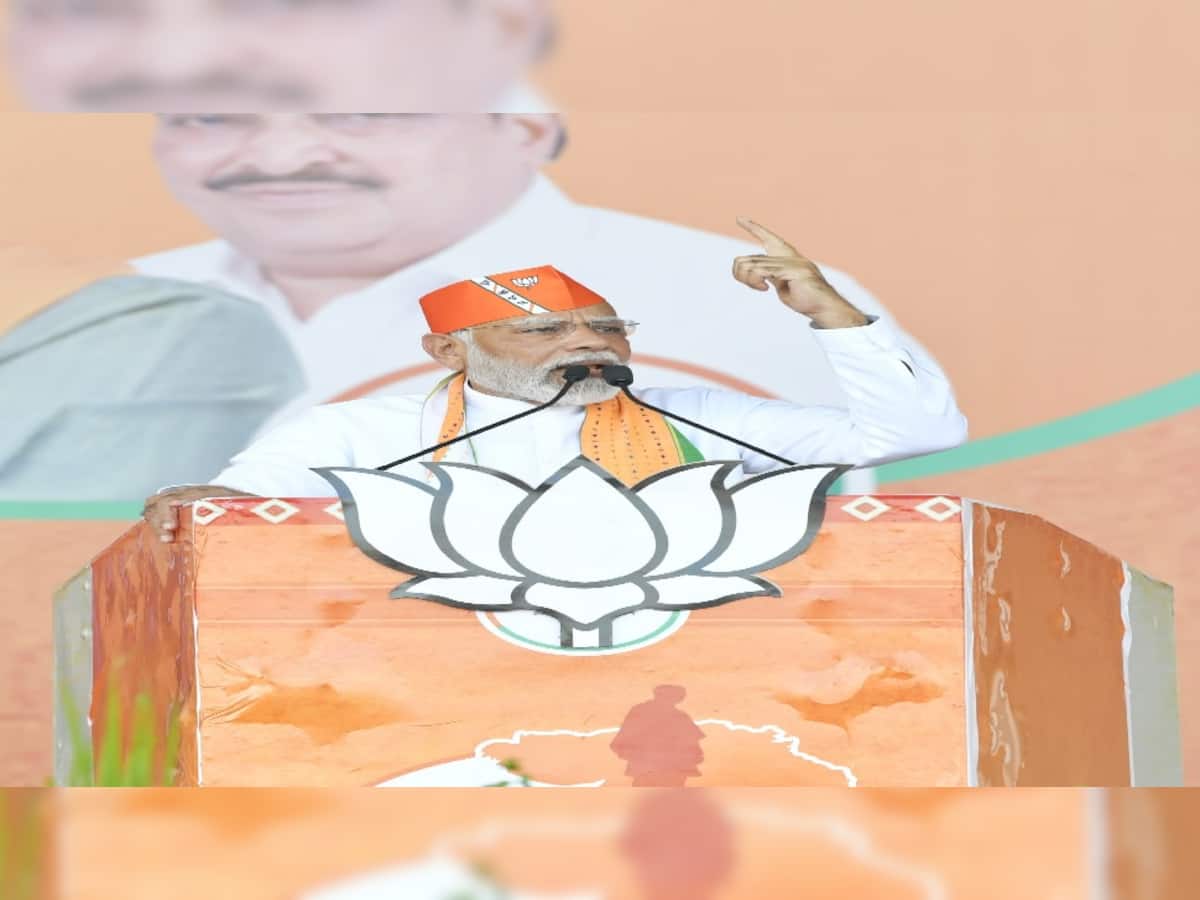 Gujarat Election 2022: આતંકવાદ મુદ્દે પીએમ મોદીનો કોંગ્રેસ પર જોરદાર પ્રહાર, કહ્યું- કોંગ્રેસ સરકાર આતંકને નહીં મોદીને ટાર્ગેટ કરવામાં લાગી હતી