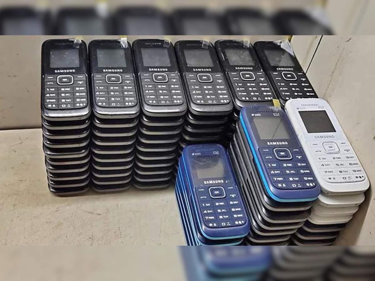 સ્ટોક ક્લિયરન્સ ઓફર! માત્ર 350 રૂપિયામાં લઇ જાવ Samsung નો ફોન