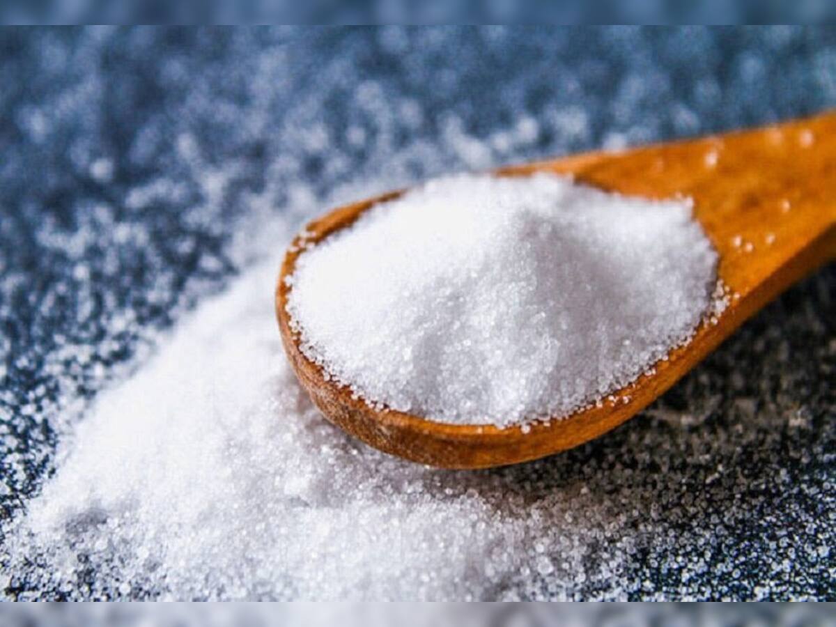 Excessive Salt Intake: ભારતીયો પર તોળાઈ રહ્યું છે મોટું જોખમ, 'સફેદ ઝેર' વિશે ખાસ જાણો નહીં તો પસ્તાશો