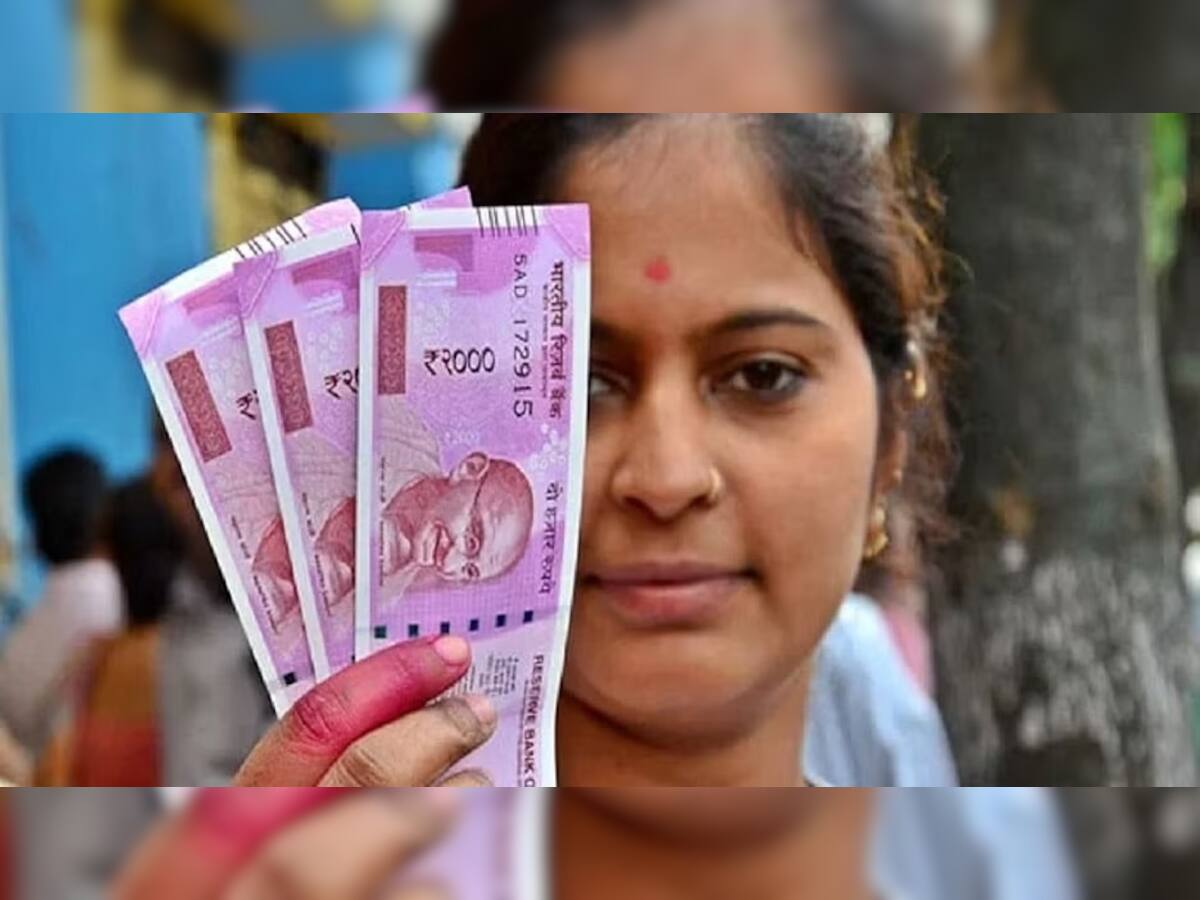 Modi Government મહિલાઓને આપે છે 52000 રૂપિયા કેશ? થયો મોટો ખુલાસો