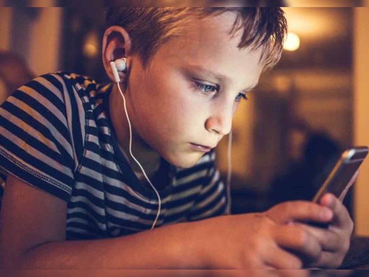 સર્વેમાં થયો મોટો ખુલાસો: સ્માર્ટ ફોનના કારણે એક તૃતિયાંશ બાળકોને ભણવામાં રસ રહ્યો નથી