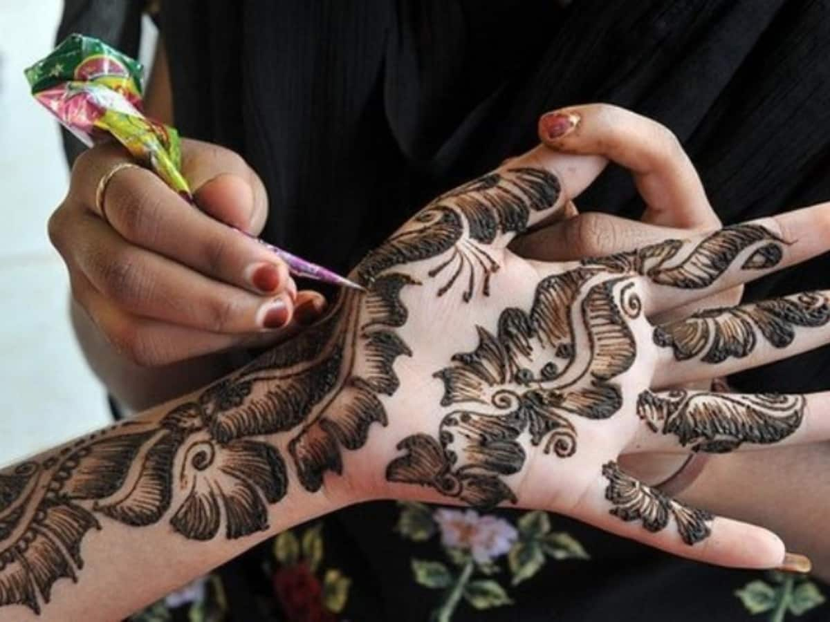 Fuss Free Mehndi Designs for Groom to Surprise Their Better Half