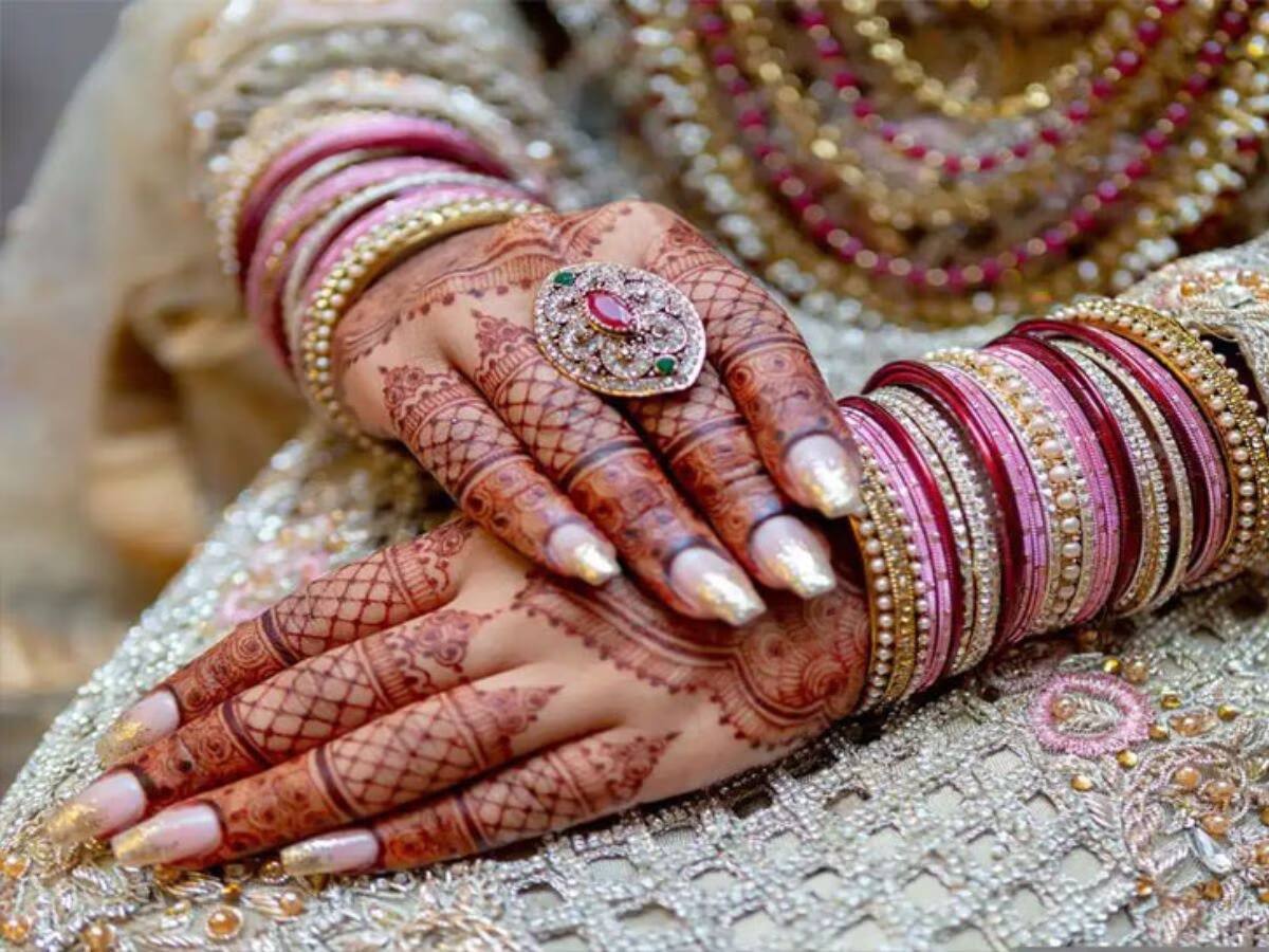 Brides Apply Mehandi: લગ્નમાં કન્યા કેમ લગાવે છે મહેંદી? 99% લોકો સાચું કારણ જાણતા નથી