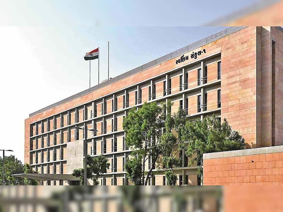 BREAKING: ગુજરાત સરકારે ડેપ્યુટી કલેકટર કક્ષાના જુનિયર સ્કેલના 77 અધિકારીઓને આપ્યું પ્રમોશન