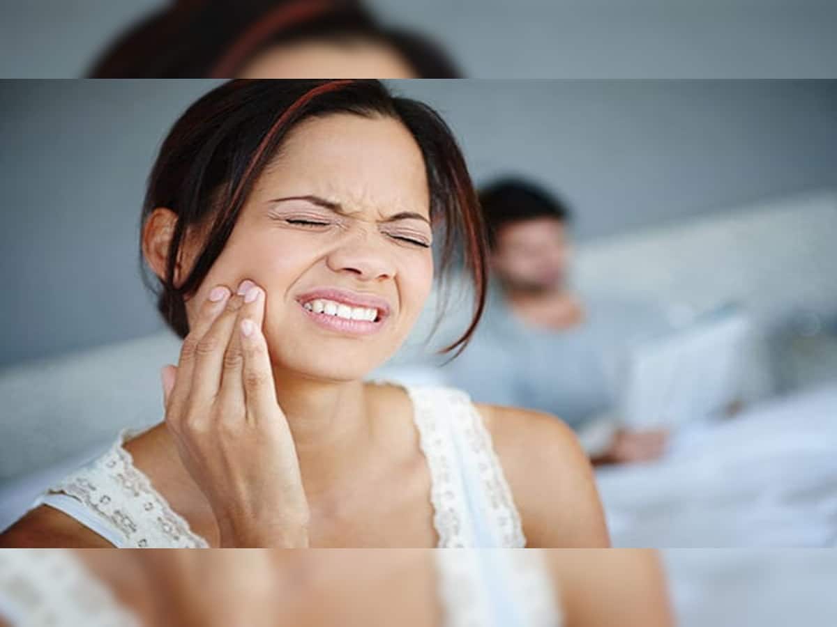 Tooth Pain Remedies: ડહાપણની દાઢનો દુખાવો દુર કરવા ટ્રાય કરો આ ઘરગથ્થુ નુસખા, નહીં લેવી પડે દવા