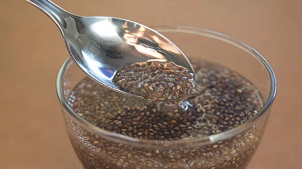 Chia Seeds આ 3 બીમારી હોય તેણે ન ખાવા ચિયા સીડ્સ, ખાશો તો વધી જાશે
