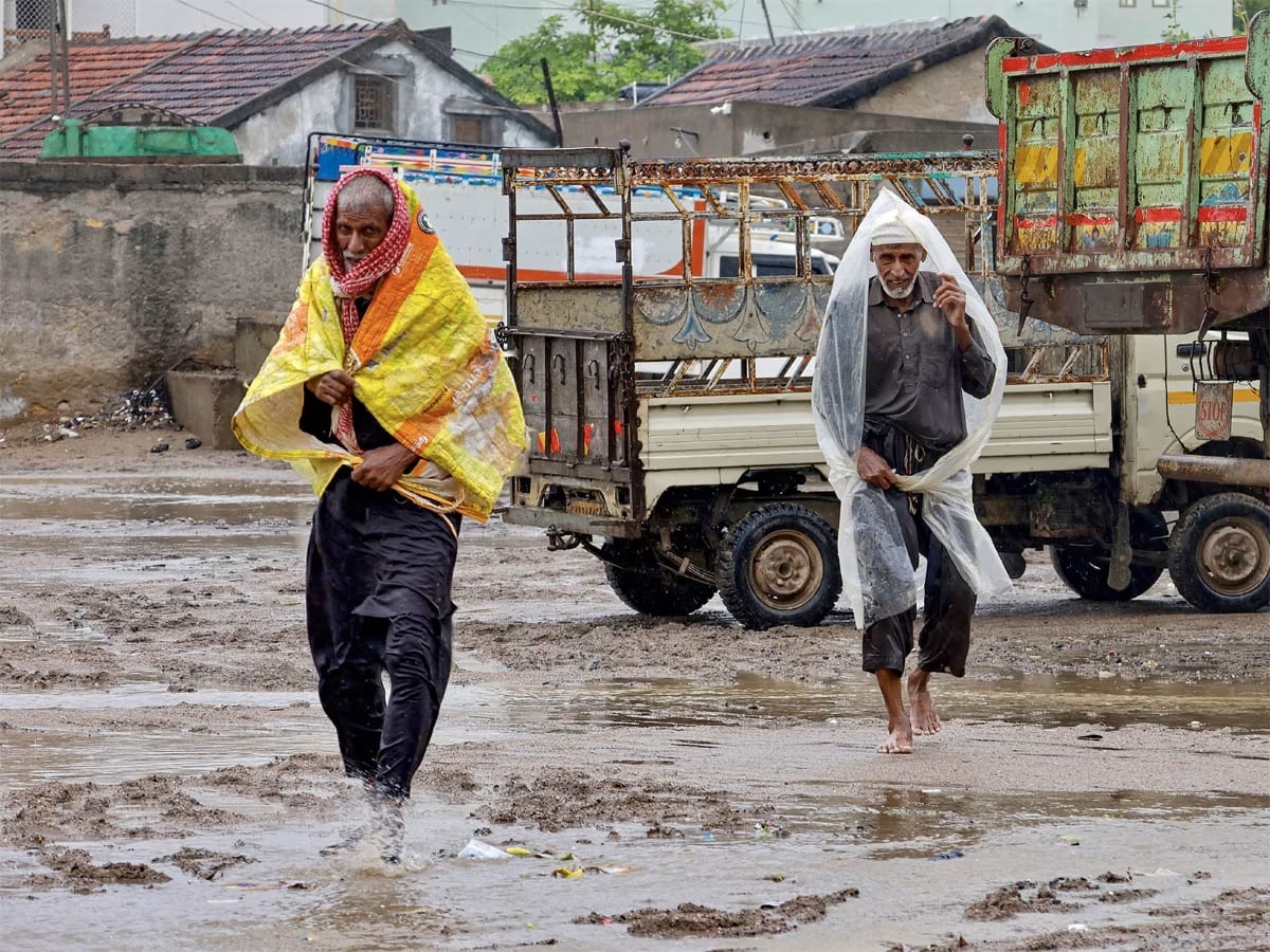ગુજરાતમાં વાવાઝોડાની પ્રક્રિયા શરૂ, ઉત્તર ભારતમાં પણ જોવા મળશે ચક્રવાતની અસર, આ રાજ્યોમાં પડશે વરસાદ