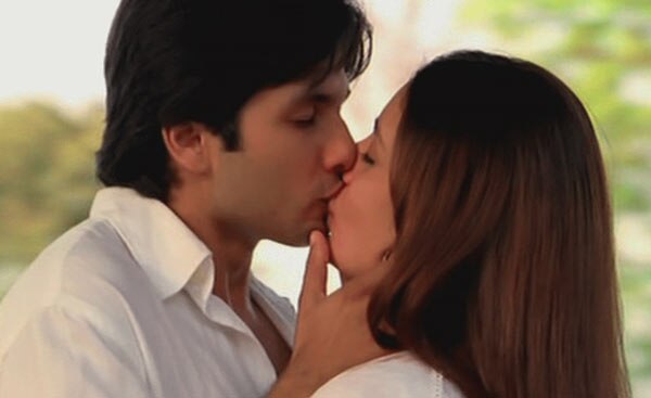 1. Shahid Kapoor & Kareena Kapoor – Jab We Met 